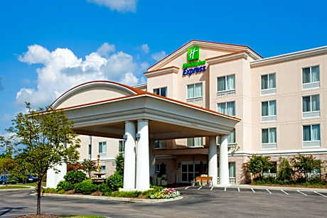 Holiday Inn Express & Suites Concord By IHG