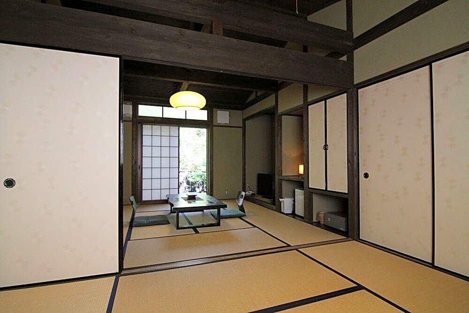 Yufuin Ryokan Wazanho