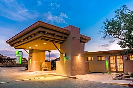 Holiday Inn Canyon de Chelly (Chinle), an IHG Hotel