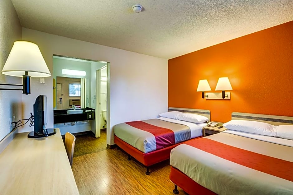 Motel 6-Wheat Ridge, CO - West - Denver North