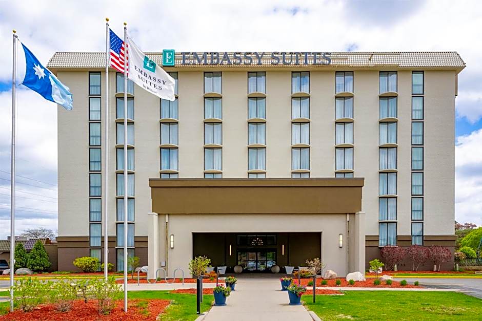 Embassy Suites by Hilton Minneapolis Bloomington Edina