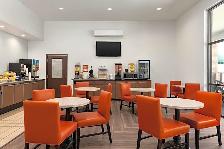 Days Inn by Wyndham Lexington