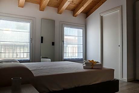 Classic Quadruple Room