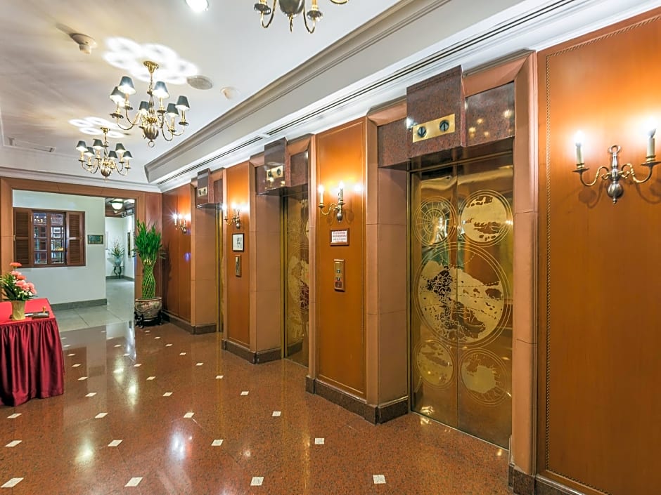 Evergreen Laurel Hotel