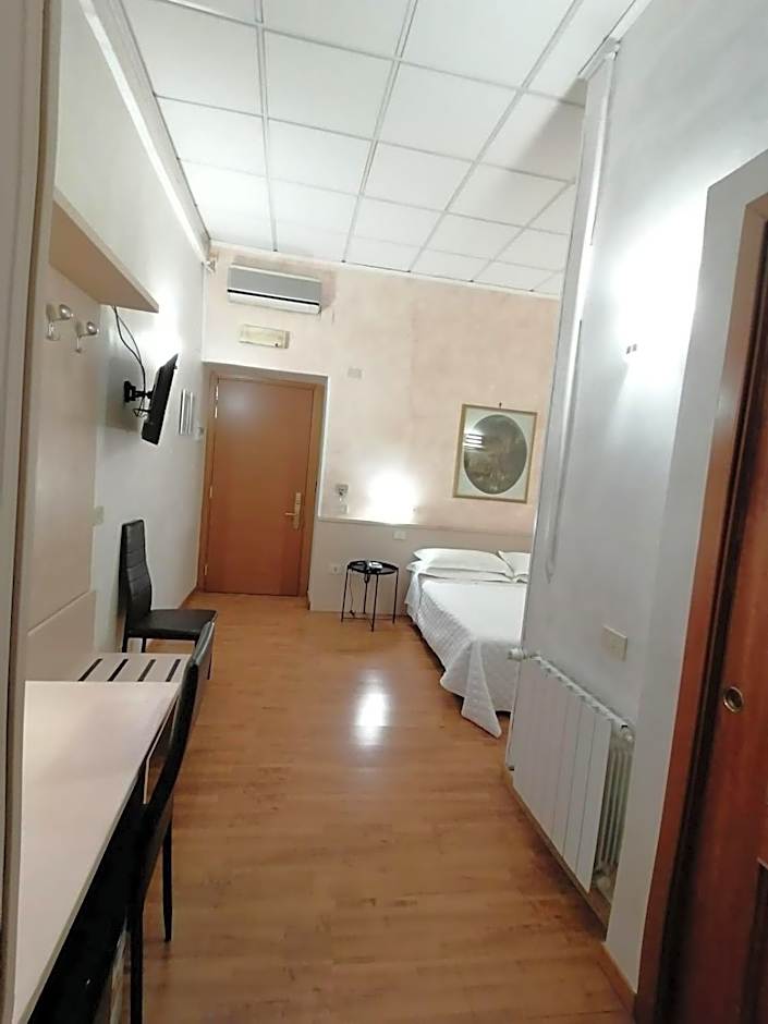 Hotel Julia Trevi - Spagna