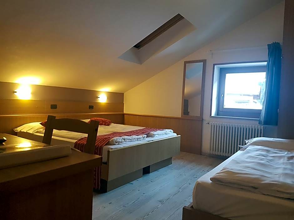 Ciasa Alpina Relax Hotel