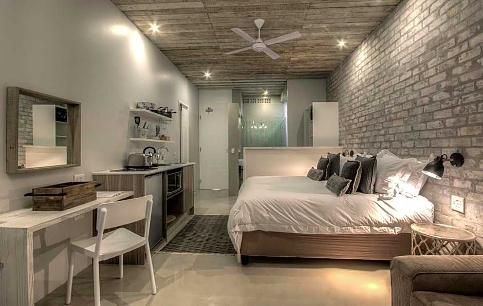 The House Quarters