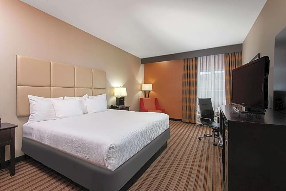 La Quinta Inn & Suites by Wyndham Harrisburg-Hershey