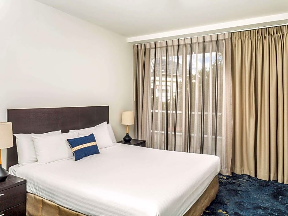 The Sebel Cairns Harbour Lights