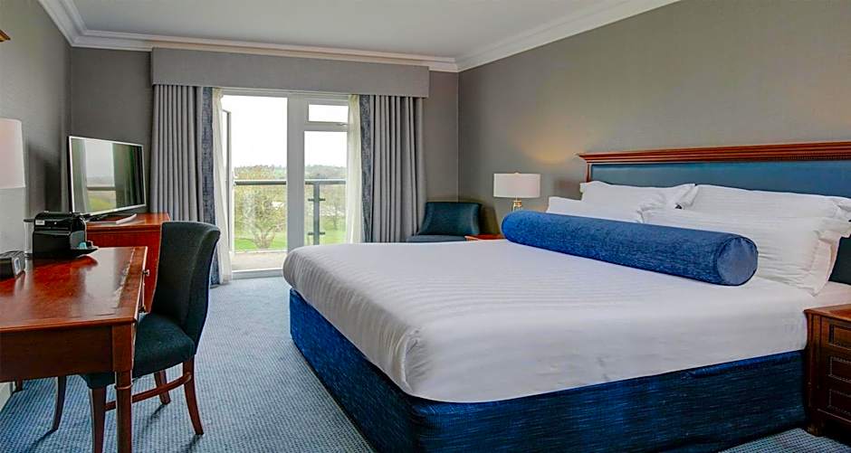 Best Western Plus Windmill Village Hotel