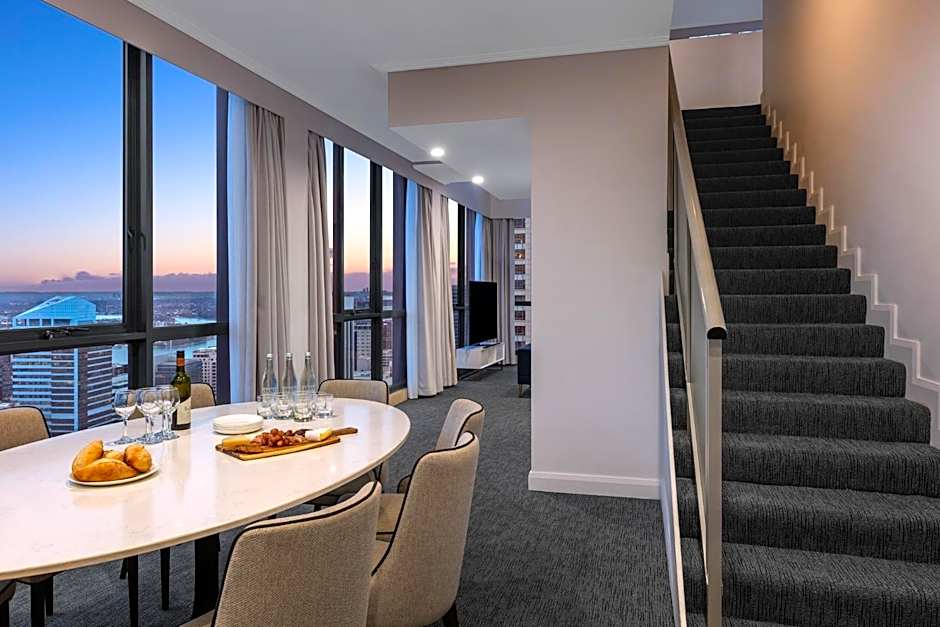Meriton Suites Pitt Street, Sydney