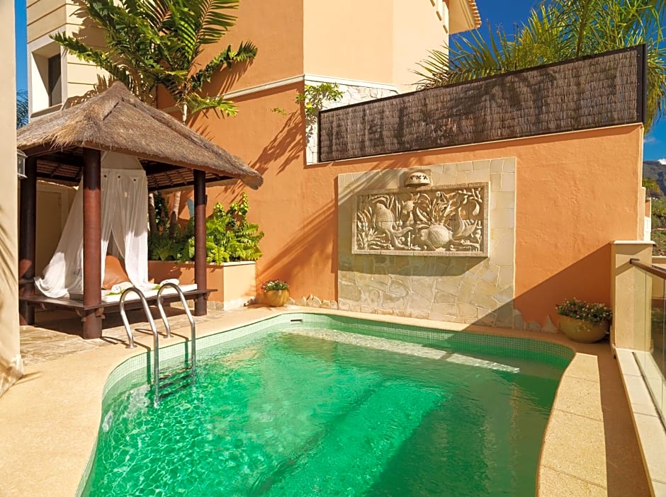 Royal Garden Villas & Spa, Luxury Hotel