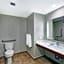 Holiday Inn Express Hotel & Suites - Woodstock By IHG