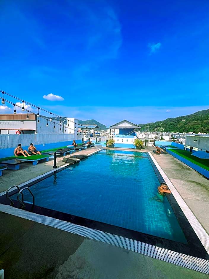 Hotel Baya Phuket - Rooftop Pool, Next to Food Market & Steps to Beach