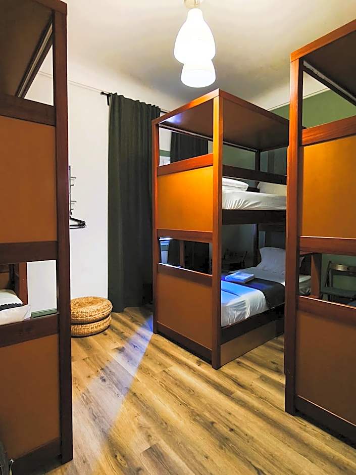 Ey Lisbon GuestHouse