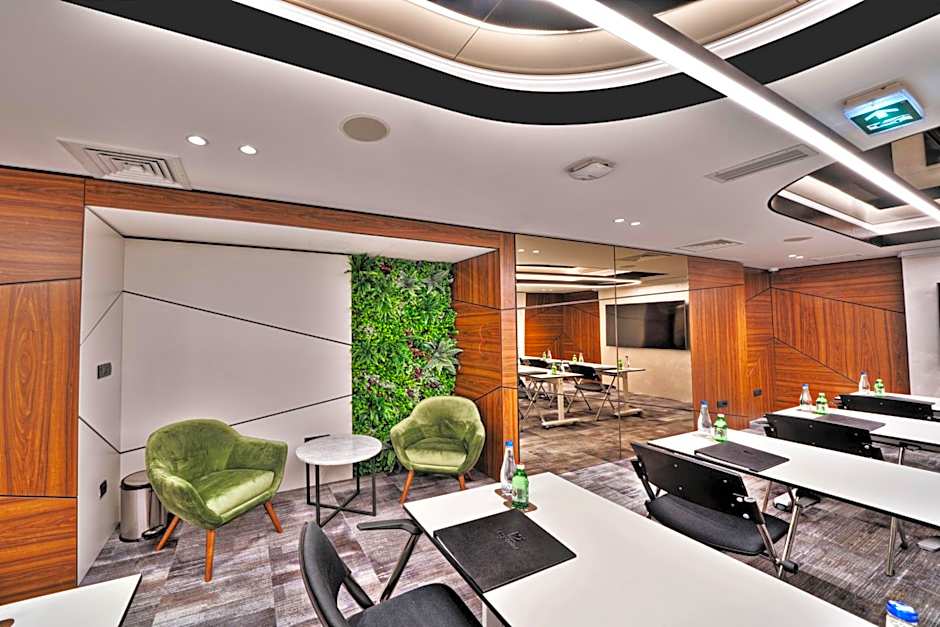 Sky Hotel