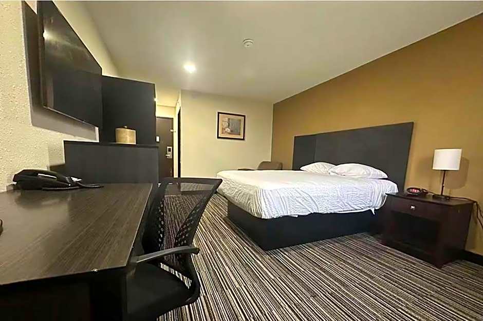 Baymont by Wyndham Bridgeton St Louis