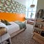 Lemur Lodge - Boutique Apartments - Short Stroll to The Beach