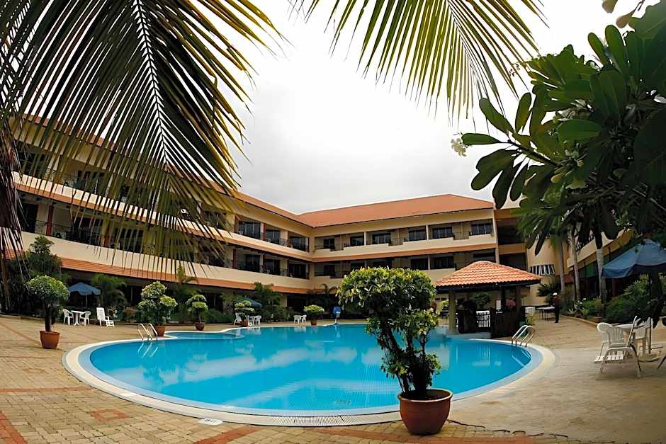 The Qamar Paka Resort