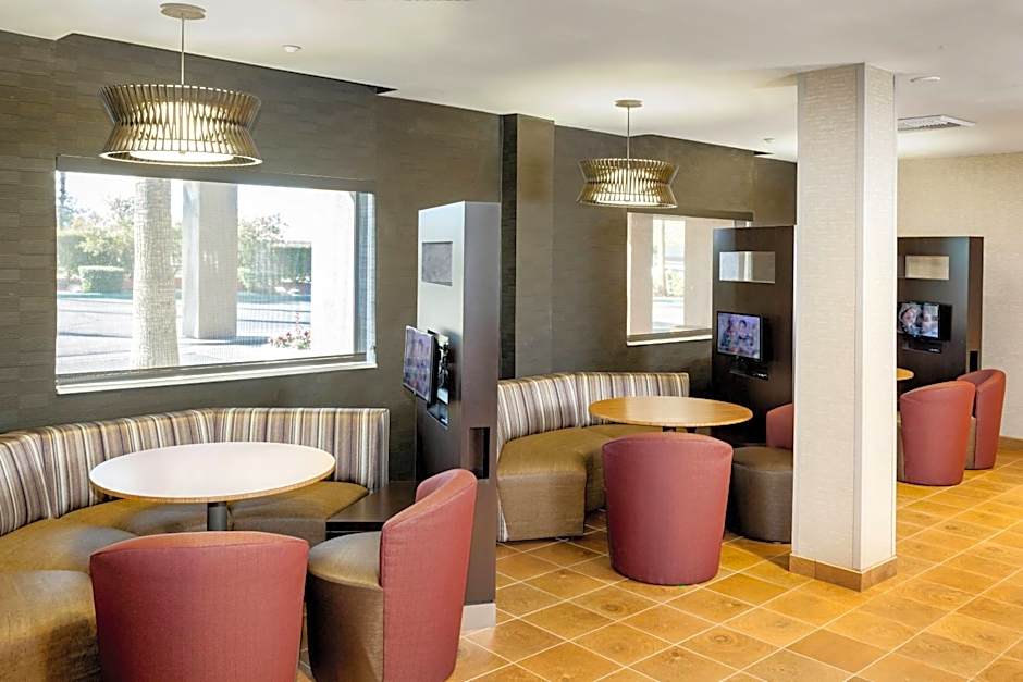 Courtyard by Marriott Las Vegas Henderson/Green Valley