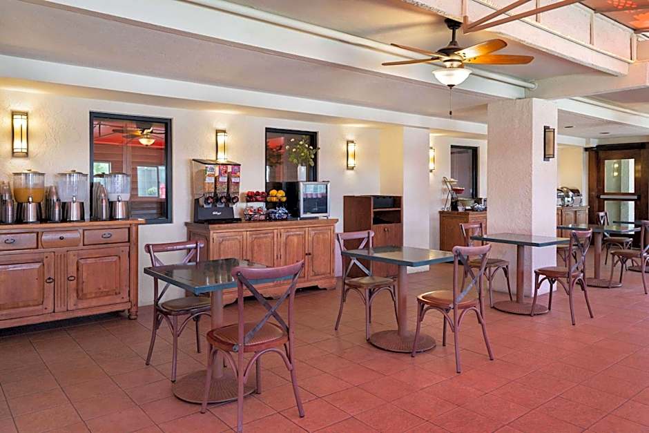 Ramada Tucson