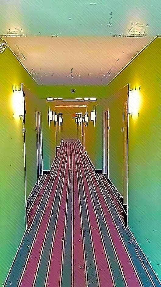 NORTHEAST GARDEN INN.