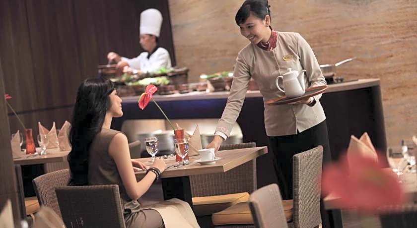 Hotel Santika Pandegiling Surabaya