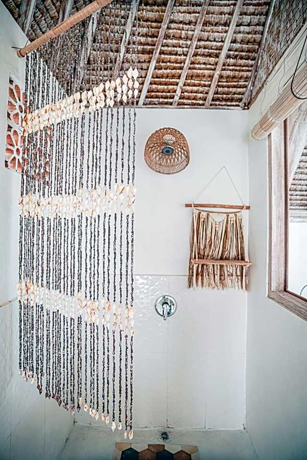 Woywoy Escape Bresela Adults Only