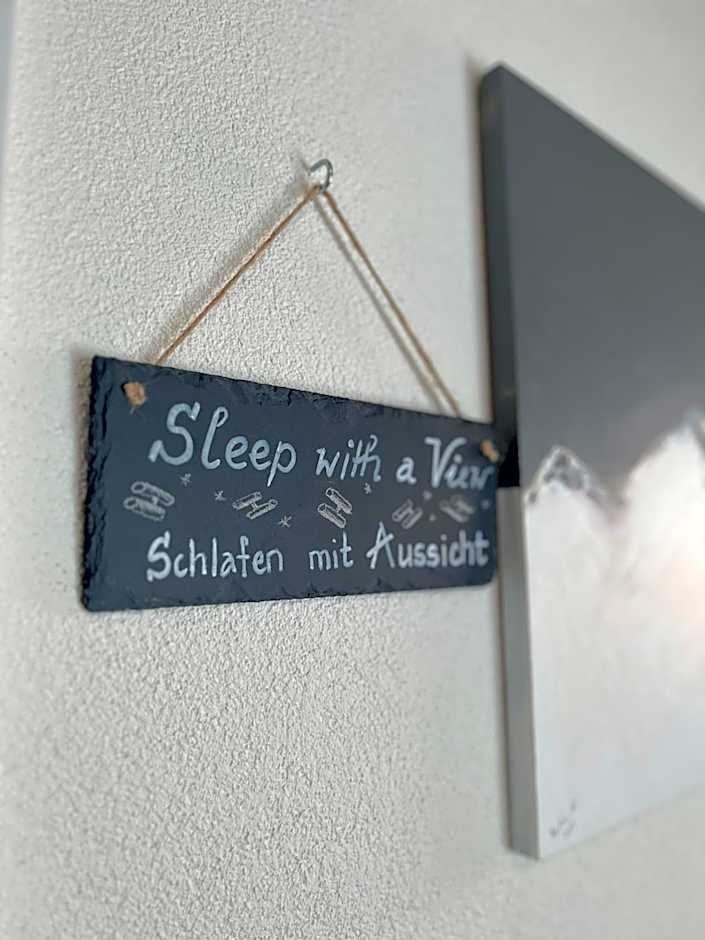 Berggasthaus Eggberge - Boutique Mountain Hotel - Access via Cablecar