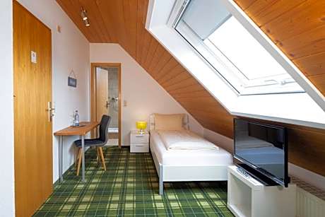 Single Room with Private Bathroom