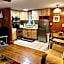 Cozy Cabin Pet Friendly ADA Compatible