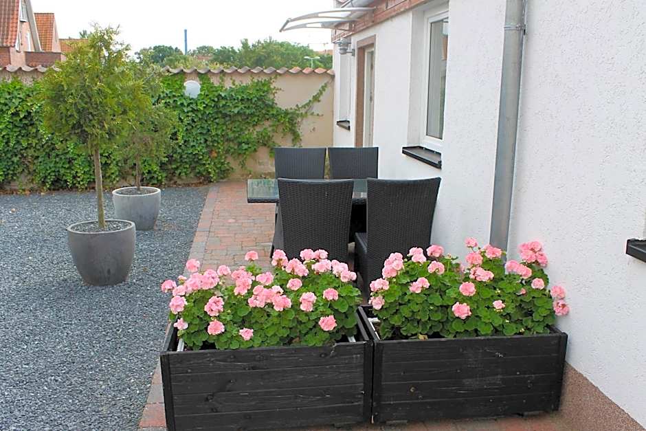 Amalie Bed and Breakfast & Apartments