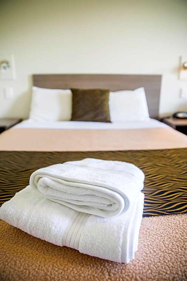 Lilac City Motor Inn