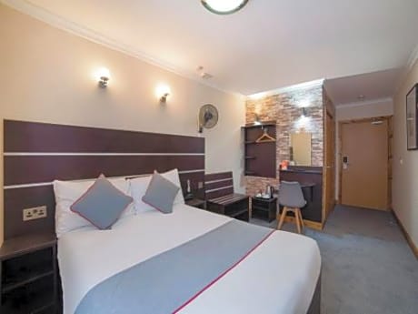 Economy Double Room