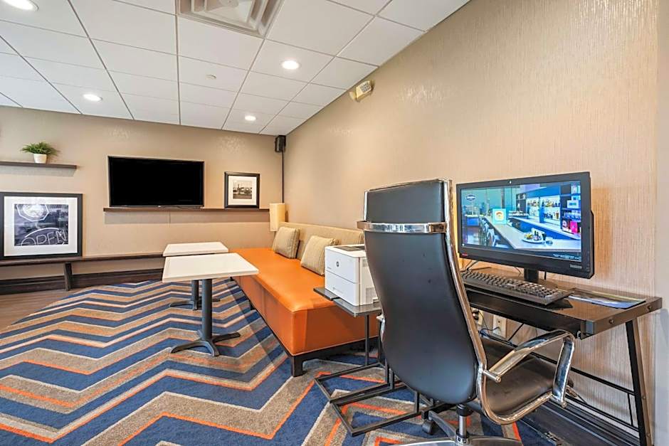 Hampton Inn By Hilton Ridgefield Park