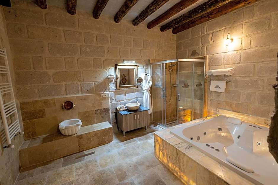 Underground Cave Suites Hotel