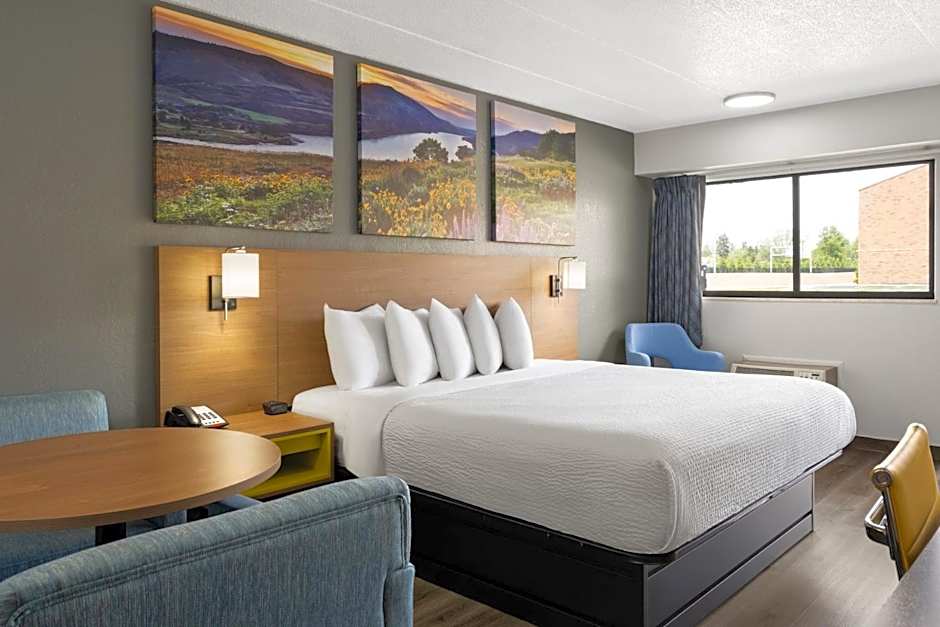 Days Inn by Wyndham Columbus Worthington