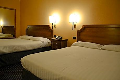 Superior Room with 2 Double Beds