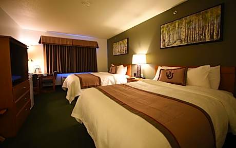 Standard Queen Room with Two Queen Beds