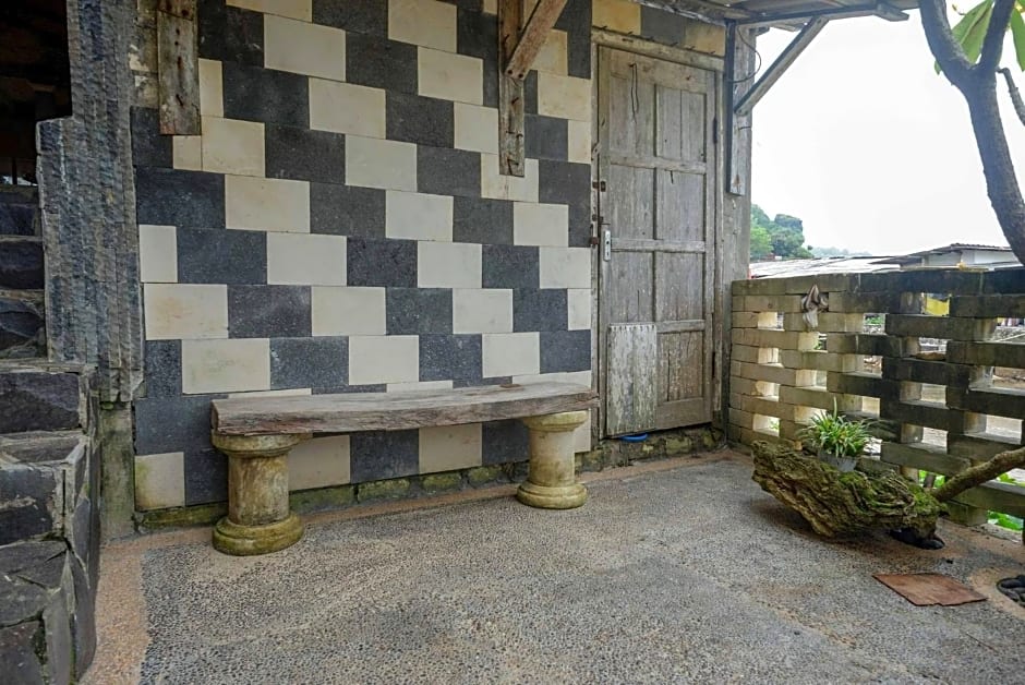 Hotel Kampoeng Drini RedPartner