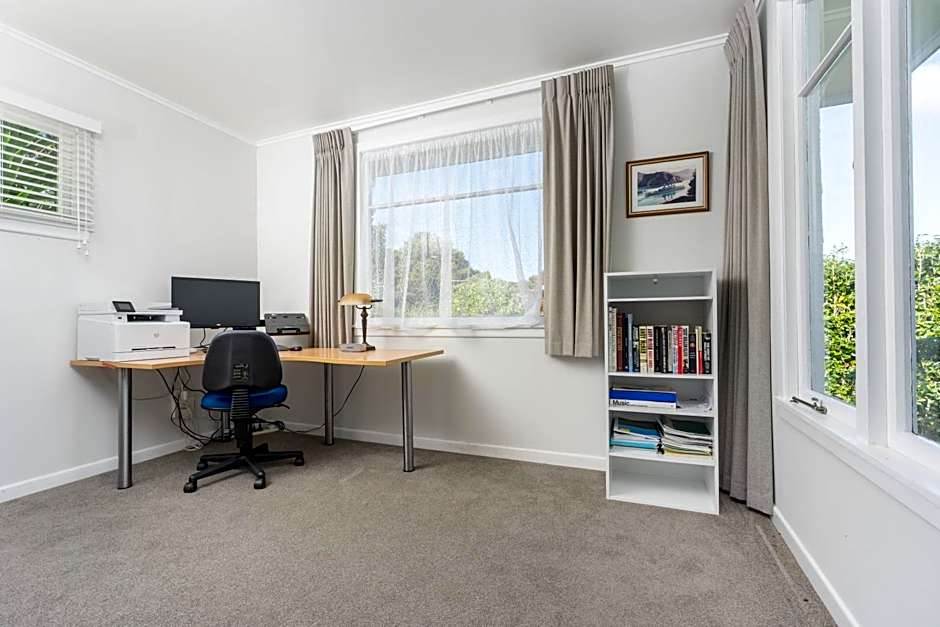 Oceanview Oasis - with pool and spa