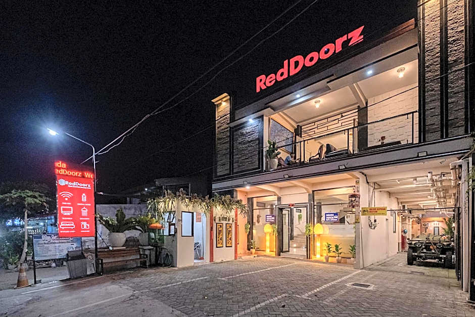 RedDoorz near Kampung Inggris Pare