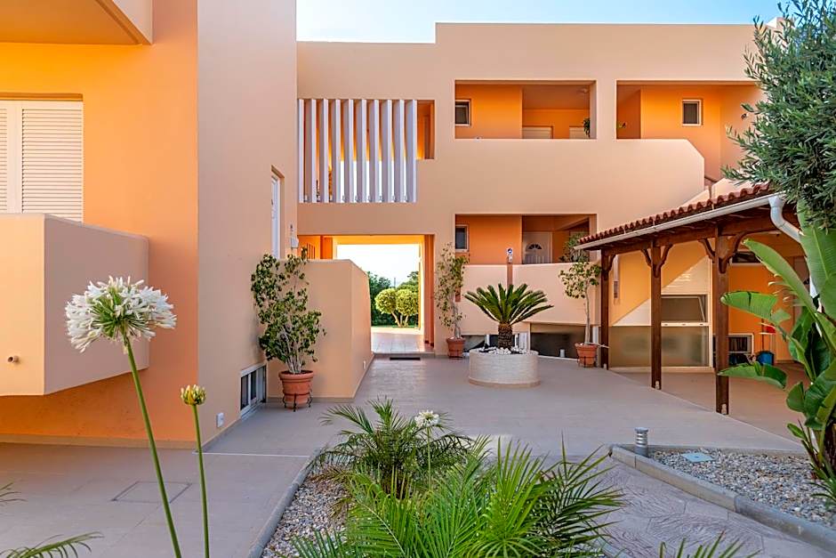 Cirillo Family Hotel-Christinas Studios