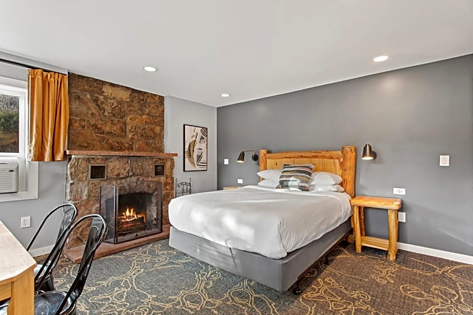 Discovery Lodge