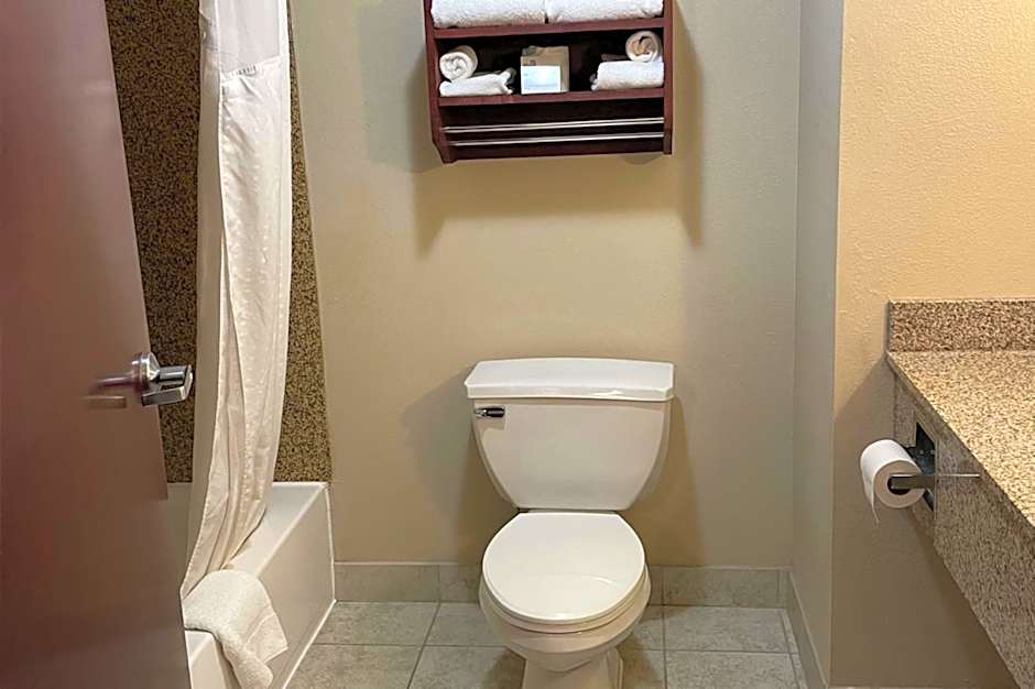 Holiday Inn Express & Suites Niagara Falls By IHG