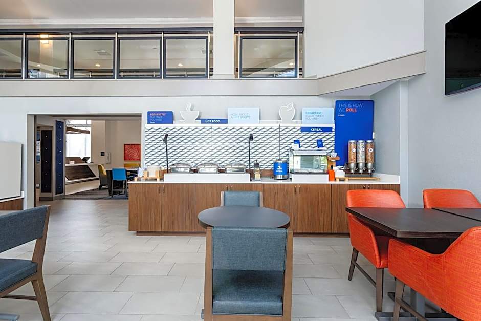 Holiday Inn Express Hotel Clearwater East - ICOT Center By IHG