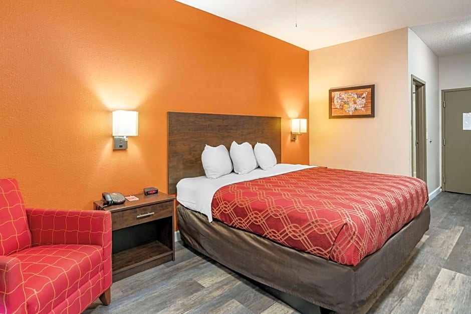 Econo Lodge Inn & Suites Granite City