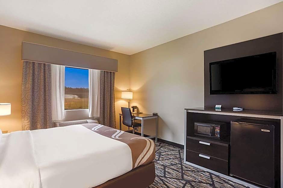 Quality Inn & Suites Pearl-Jackson