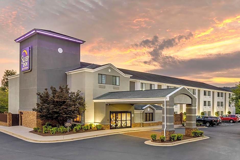 Sleep Inn & Suites