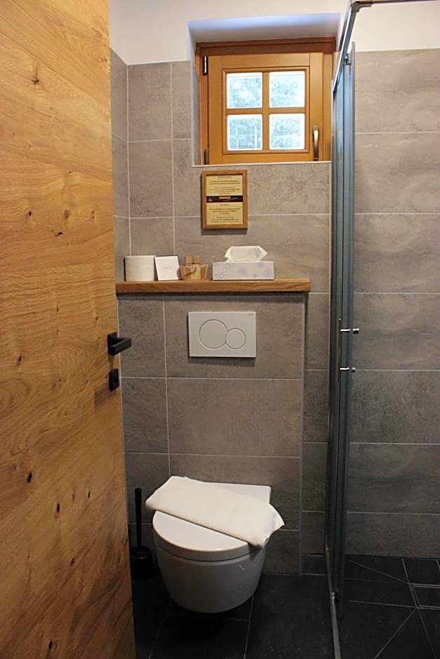 Eko hiša-Eco House Na razpotju